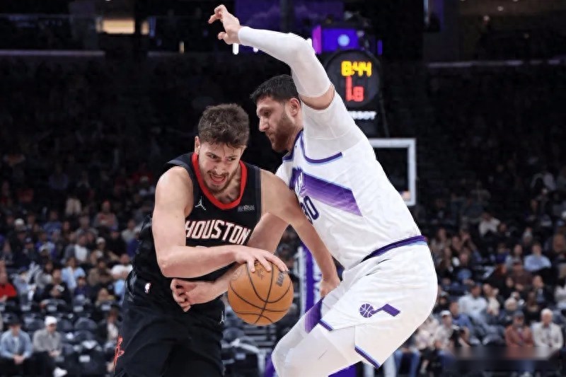 火箭125-133不敌爵士 球员评价：申京优秀，4人及格，4人低迷